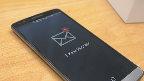 «الصحة» تحذر من التجاوب مع رسالة إيقاف العيادات الخارجية