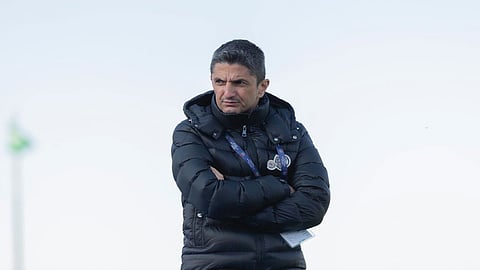 «الأهلي» آخر فرصة لـ«رازفان» في قيادة «الهلال»