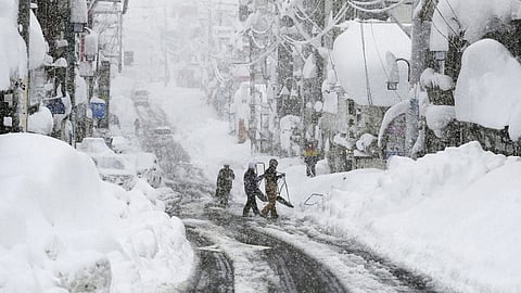 ثلوج كثيفة في اليابان تتسبب بمقتل 8 أشخاص