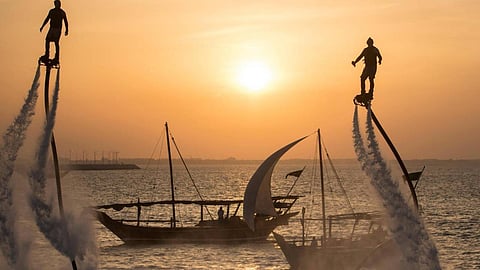 صور توثق مناظر خلابة تبهر زائري شواطئ المنطقة الشرقية