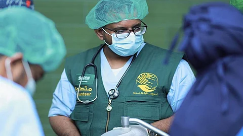 بالصور.. «إغاثي الملك سلمان» يجري 12 عملية جراحية بمحافظة حضرموت