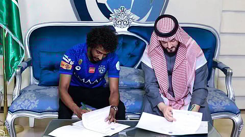 رسميًّا.. ياسر الشهراني هلاليًّا حتى 2025