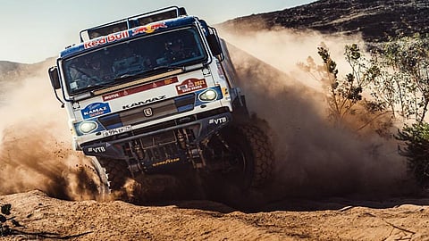 بوتين يهنئ «كاماز ماستر» لفوزه برالي داكار السعودية 2021