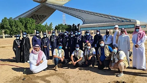 بالصور.. بدء تشجير بوابة مكة لتحسين المشهد البصري