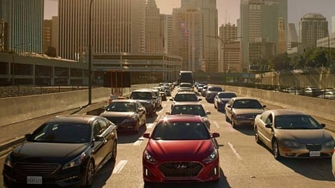 دراسة جديدة تكشف عن تأثير فيروس كورونا في خفض الزحام حول العالم