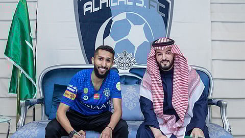 لأربع سنوات مقبلة.. الهلال يحتفظ بخدمات سلمان الفرج