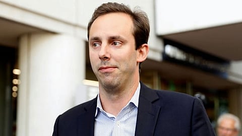 أنتوني ليفاندوفسكي.. ترامب يعفو عن سارق أسرار «جوجل»