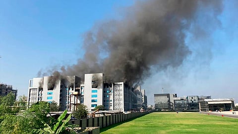 حريق بأكبر مصانع لقاح أكسفورد في الهند ومصرع 5 أشخاص