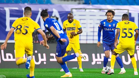 «الآسيوي» يُبرز صدارة الهلال.. ويوثق تعافي النصر