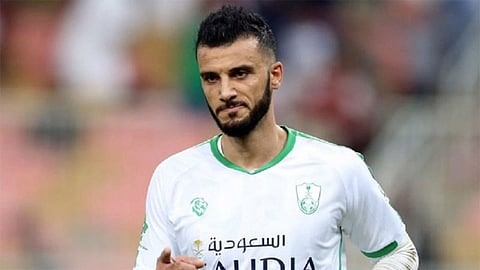 الأهلي: عمر السومة تعرَّض لتمزق بالعضلة الضامة وسيغيب  14 يومًا