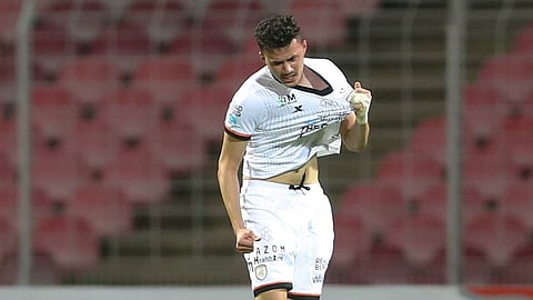 الحمدان يكشف السر وراء طريقة الاحتفال بـ«هدف الوحدة».. ويرد على تصريحات البلطان