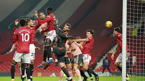 شيفيلد يفاجئ مانشستر يونايتد ويحرمه من استعادة صدارة الدوري الإنجليزي