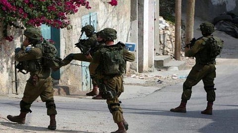 قوات الاحتلال الإسرائيلي تعتقل فلسطينيين من محافظة جنين