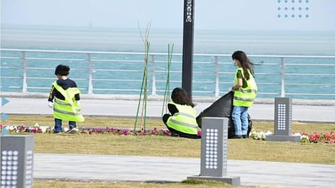 أمانة الشرقية تدشن حملة للنظافة العامة بكورنيش الخبر