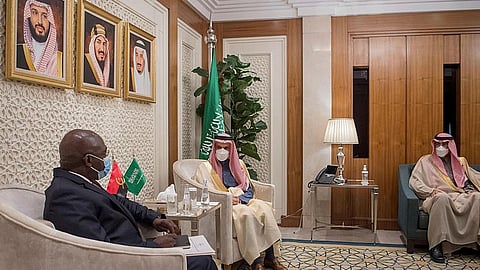 بالصور.. وزير الخارجية يبحث مع نظيره الأنجولي المستجدات الإقليمية والدولية