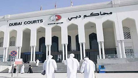 الإمارات.. السجن 10 سنوات لخليجي أدين بتسهيل تعاطي المخدرات
