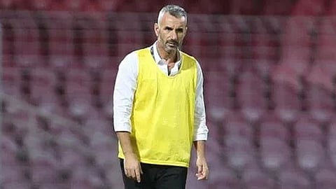 الوحدة يعلن إقالة المدرب البرتغالي إيفو فييرا