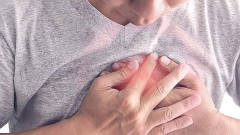 ضيق التنفس أثناء الاستلقاء يدق ناقوس الخطر