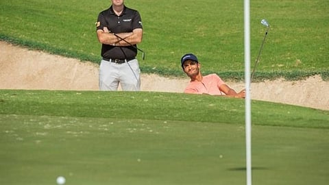 ماكونيل يرسم خارطة طريق تألق ثالوث السعودية في البطولة الدولية للجولف