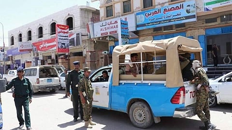 «شرطة مأرب» تكشف تفاصيل اعتقال خلية حوثية باليمن.. وتؤكد: كانت تخطط لأعمال إرهابية