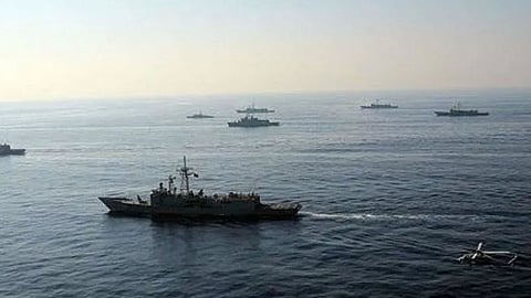 كوريا الجنوبية تكذِّب إيران: طاقم السفينة المحتجزة لم يغادر بلدكم