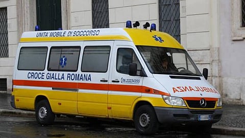 المافيا الإيطالية تمنع الإسعاف من استخدام صافرات الإنذار.. ومروجو المخدرات كلمة السر