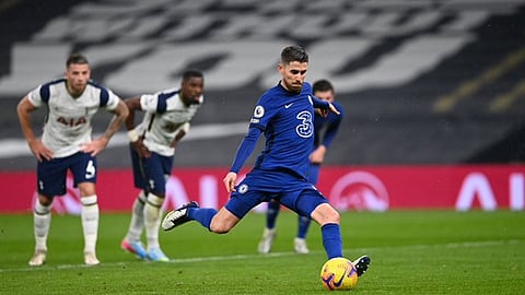 الدوري الإنجليزي.. تشيلسي يحسم الديربي اللندني ويعمق جراح توتنهام