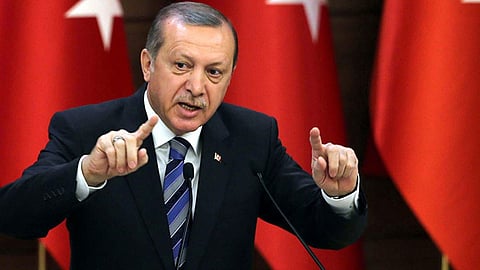 أردوغان يخطط للتضحية بمسلمي «الإيغور» مقابل صفقة لقاحات كورونا