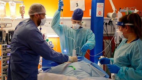 أطباء يحذرون: الإصابة مرتين بكورونا أكثر شيوعًا مما نتخيل