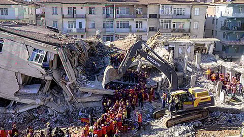 زلزال بقوة 4.7 درجات يضرب جنوب شرق إيران