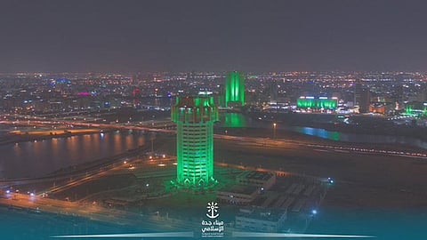 إيقاف حركة الملاحة البحرية في ميناء جدة بسبب زيادة سرعة الرياح