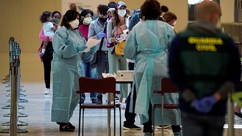 كورونا حول العالم.. الإصابات تصل إلى 7ر106 مليون وتسجيل 33ر2 مليون وفاة