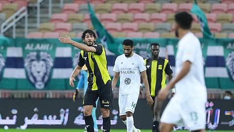 السومة يقود هجوم الأهلي في ديربي جدة.. وكاريلي يحشد القوة الضاربة