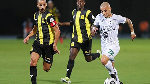 الأهلي يقطع نصف الطريق إلى الصدارة بهدف في شباك الاتحاد