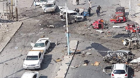 بالصور.. تفجير انتحاري بسيارة مفخخة قرب القصر الرئاسي في مقديشو