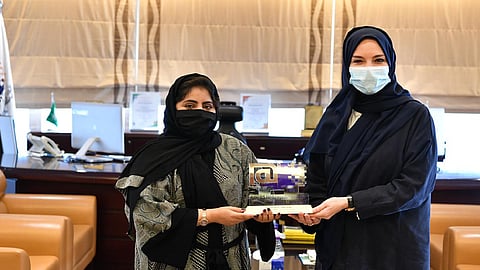 الجامعة السعودية الإلكترونية تكرم المخترعة أمل البلوي