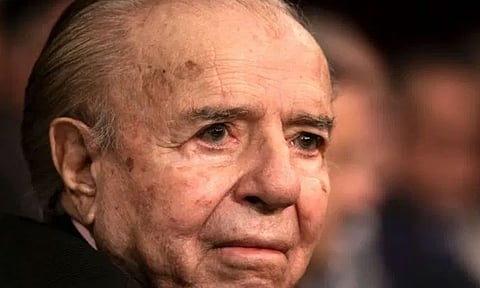 وفاة كارلوس منعم رئيس الأرجنتين السابق عن 90 عامًا