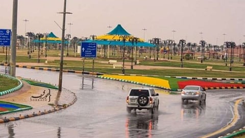 تنبيهات الأرصاد: أمطار وسحب رعدية وأتربة مثارة على بعض مناطق المملكة.. الإثنين