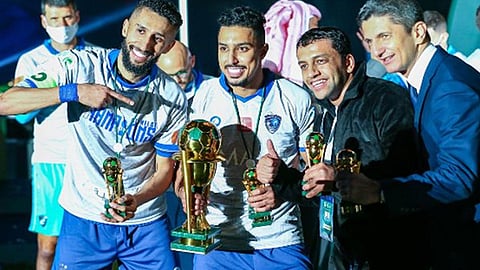 تعليق مثير من محمد الشلهوب على إقالة لوشيسكو من تدريب الهلال