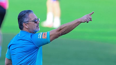 الهلال يبدأ خطوات تدعيم «طاقم ميكالي»