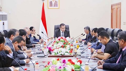 الحكومة اليمنية: «الحوثي» ماضية في تعميق الكارثة الإنسانية خدمة للأجندة الإيرانية