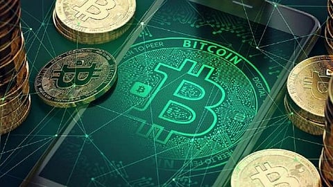 تغريدة المليوني دولار تثير الجدل.. ومقارنة بين الاستثمار في البيتكوين وأمازون