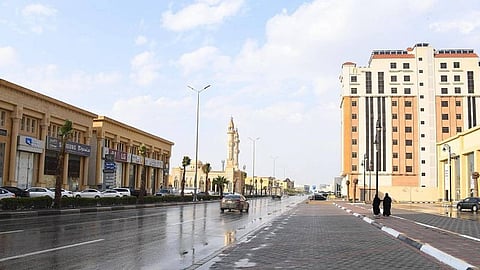 بالصور.. الأمطار تحول الأحساء إلى لوحة جمالية