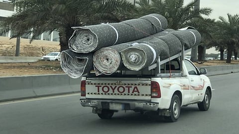 «المرور» يتفاعل مع بلاغ بشأن حمولة مخالفة