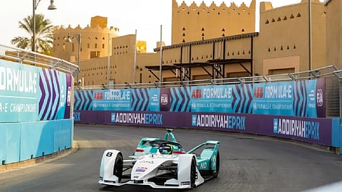 المملكة تستعد لاستقبال نجوم «فورمولا إي» على حلبة الدرعية