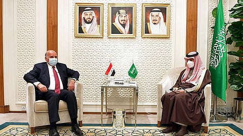 بالصور.. الأمير فيصل بن فرحان يلتقي وزير خارجية العراق بالرياض