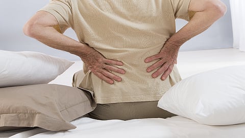عرق النسا.. أسبابه وإمكانية التدخل الجراحي لعلاجه