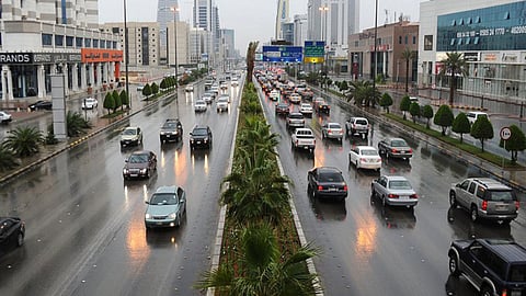 «الأرصاد»: سحب رعدية ممطرة على 6 مناطق