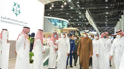 الشيخ محمد بن زايد يزور جناح السعودية في معرض «آيدكس» بالإمارات