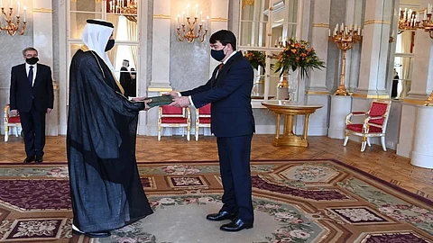 سفير خادم الحرمين يقدم أوراق اعتماده لرئيس المجر